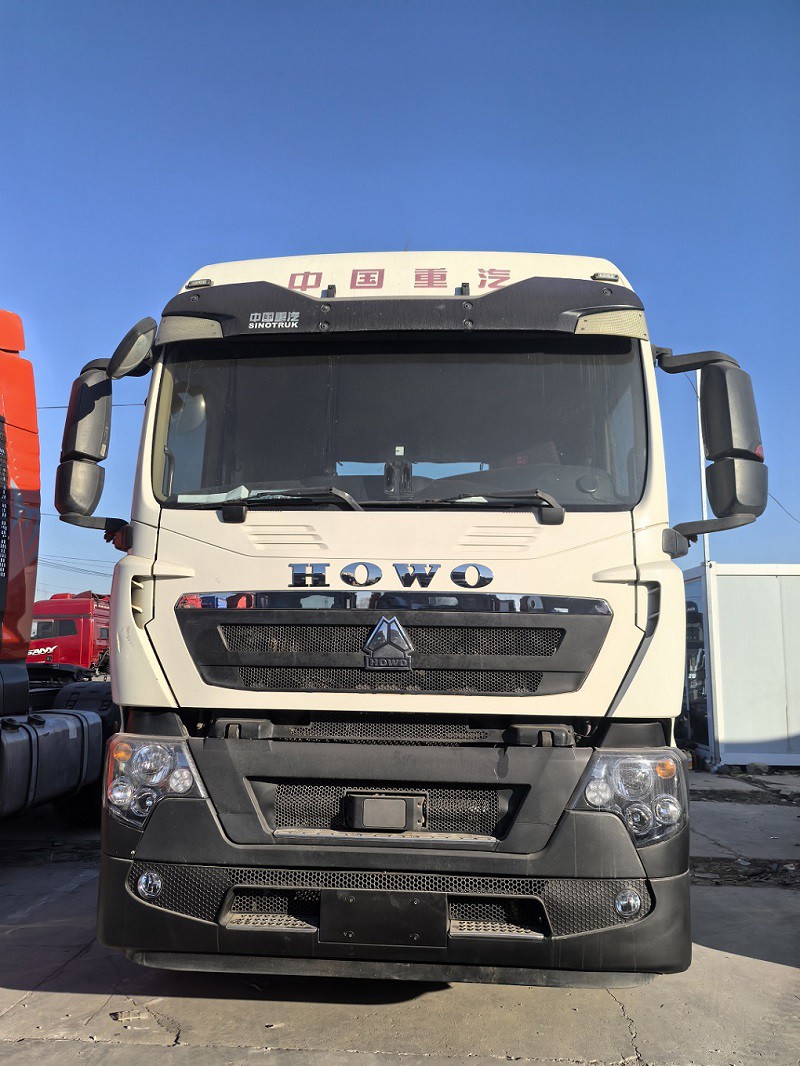 HOWO 460HP Truck Head